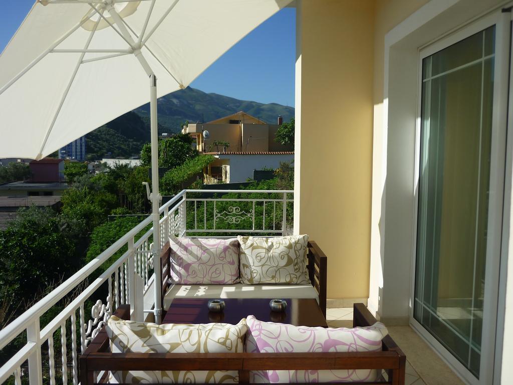Villa Basilika Vlorë Esterno foto