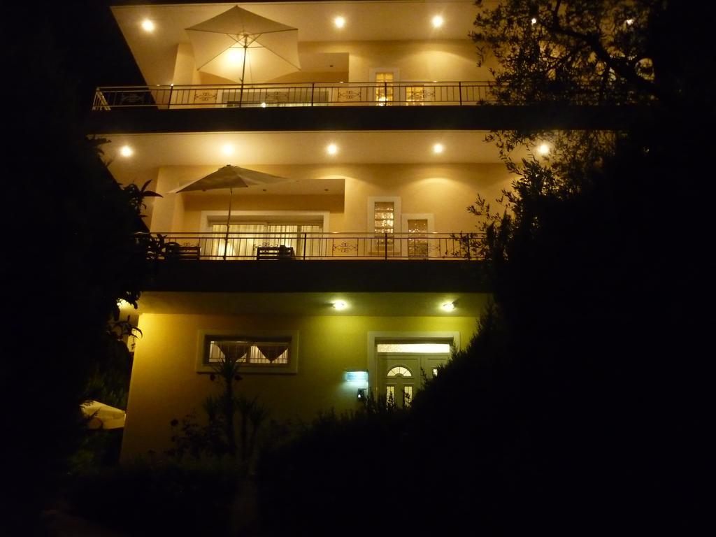 Villa Basilika Vlorë Esterno foto